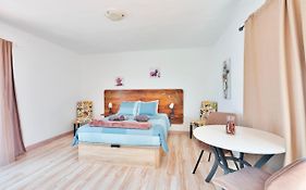 Alexandra Studio - Villa Volcaland